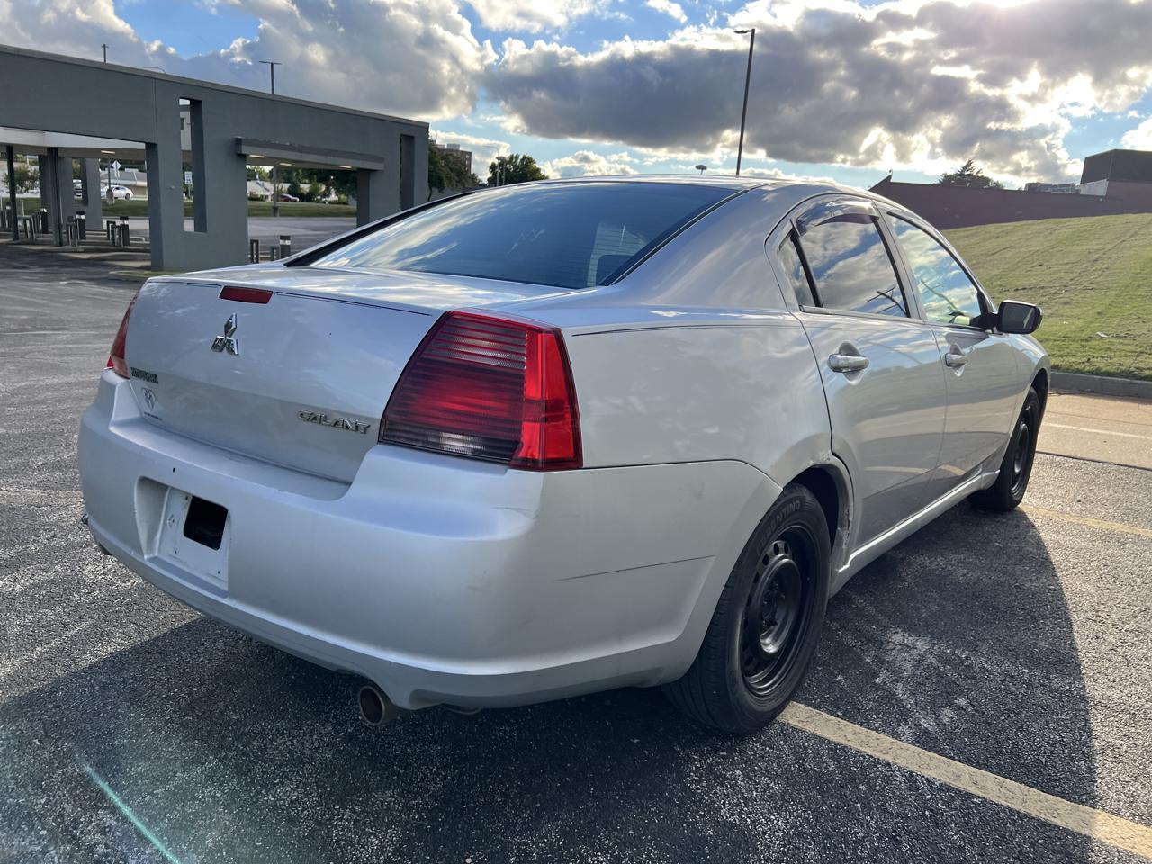 Mitsubishi Galant 4dr Sdn ES 2008