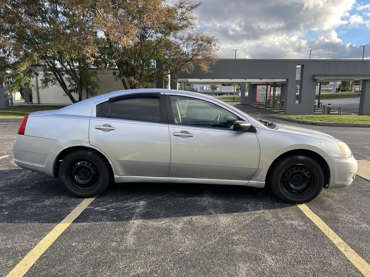 Mitsubishi Galant 4dr Sdn ES 2008