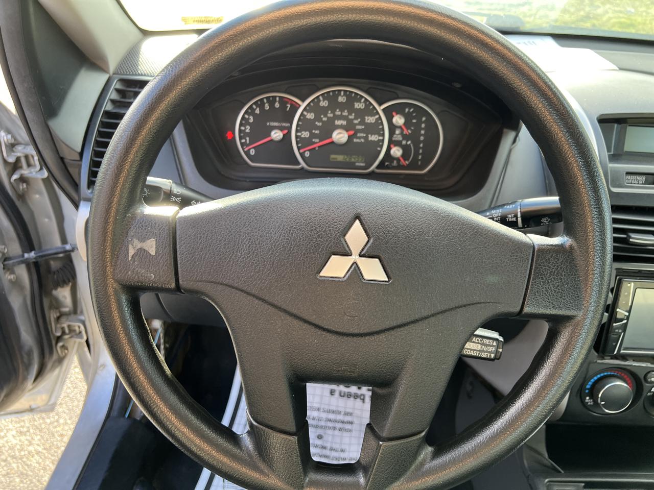 Mitsubishi Galant 4dr Sdn ES 2008