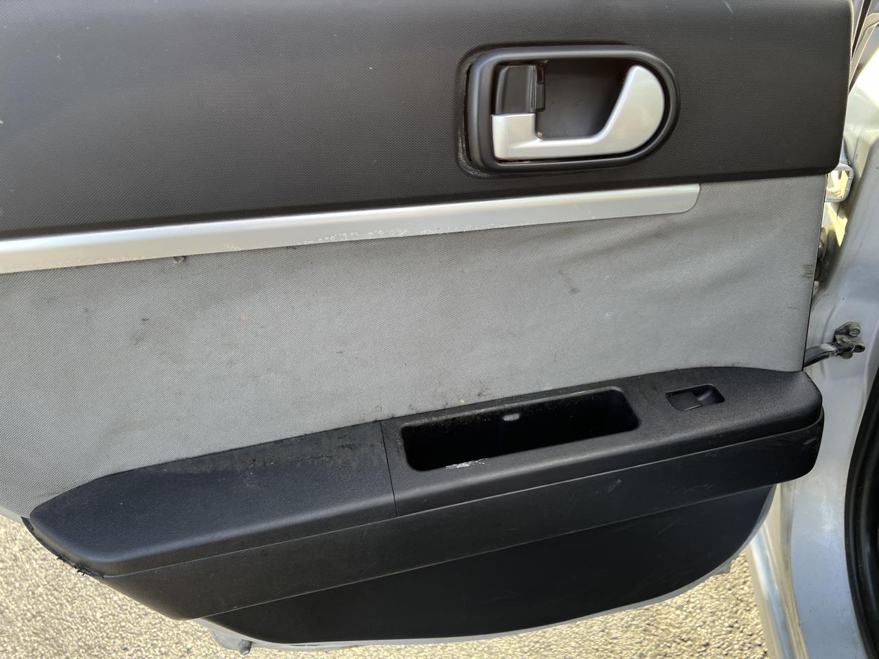Mitsubishi Galant 4dr Sdn ES 2008