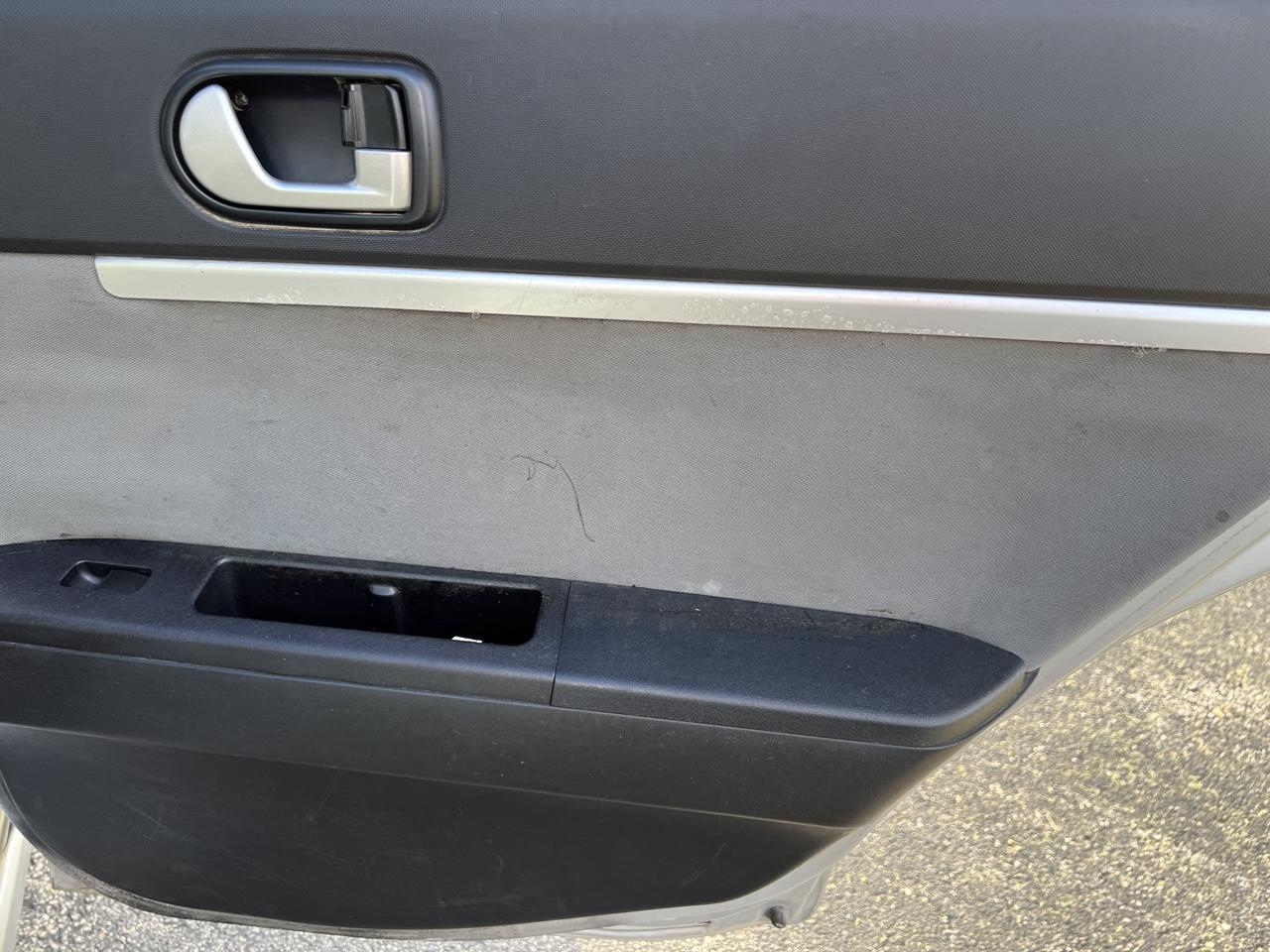 Mitsubishi Galant 4dr Sdn ES 2008