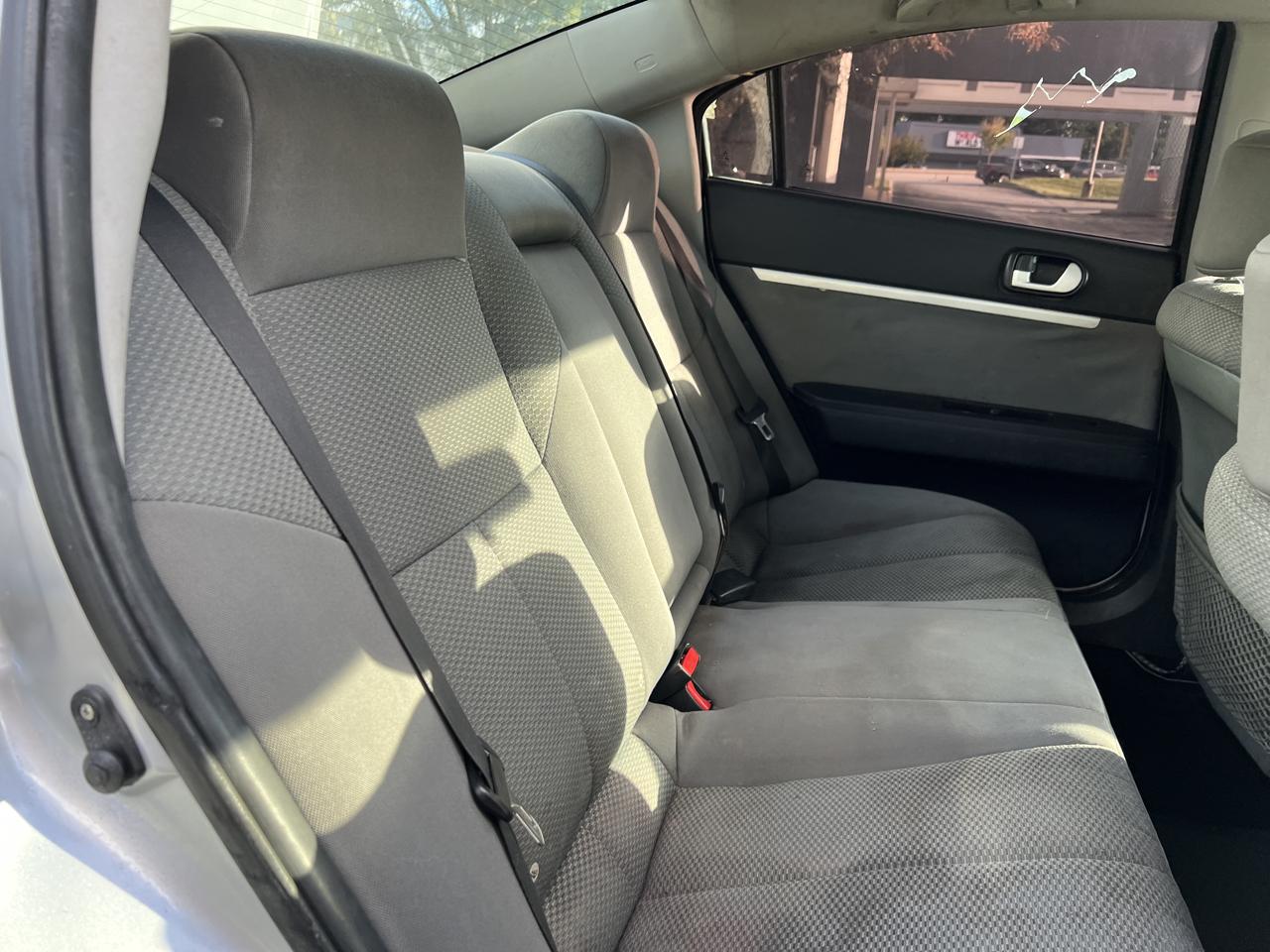 Mitsubishi Galant 4dr Sdn ES 2008