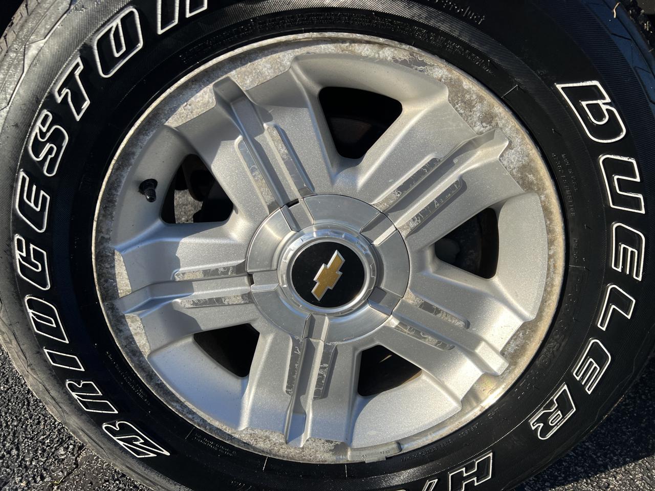 Chevrolet Silverado 1500 4WD Crew Cab 143.5" LT 2011