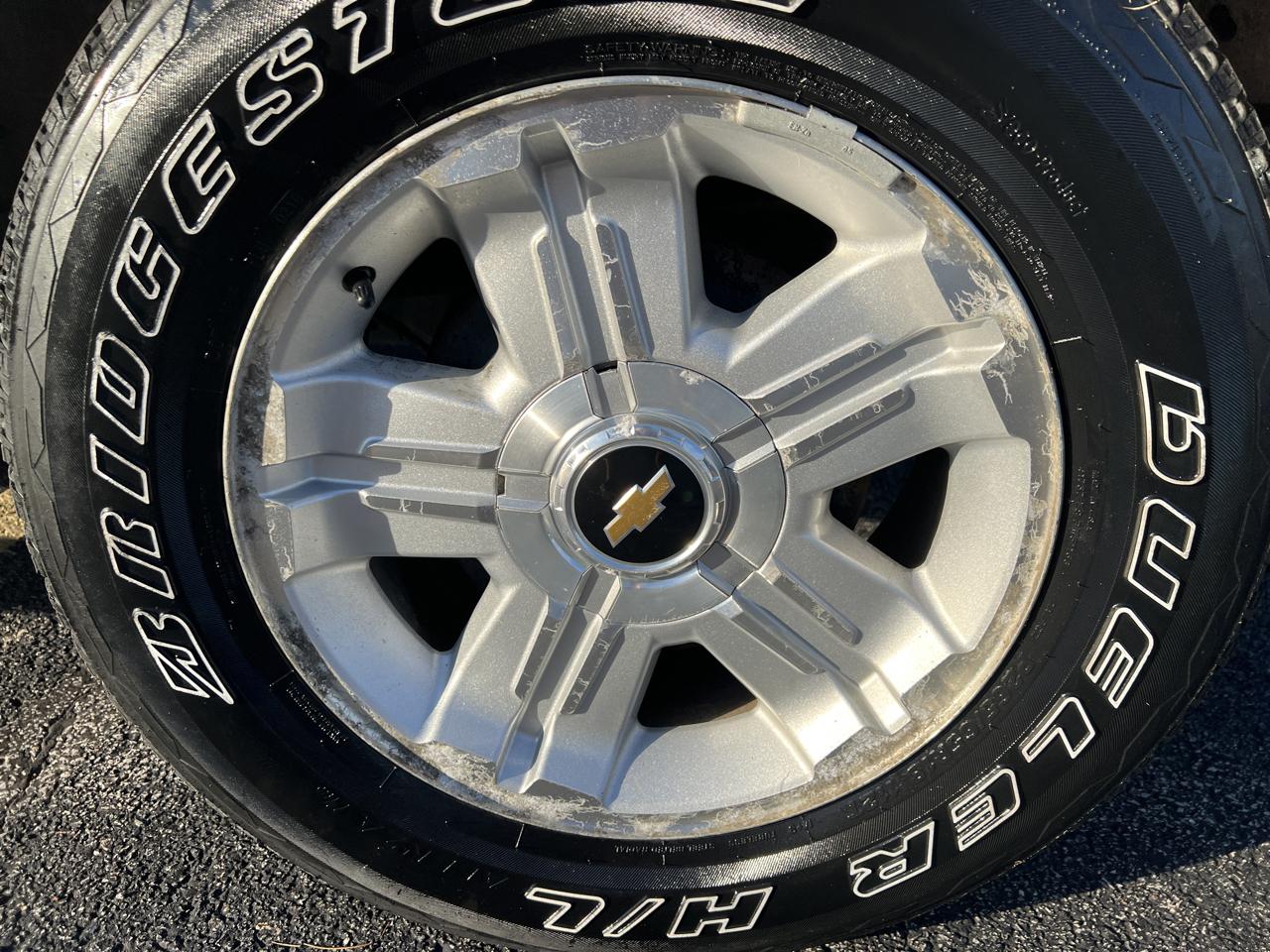 Chevrolet Silverado 1500 4WD Crew Cab 143.5" LT 2011