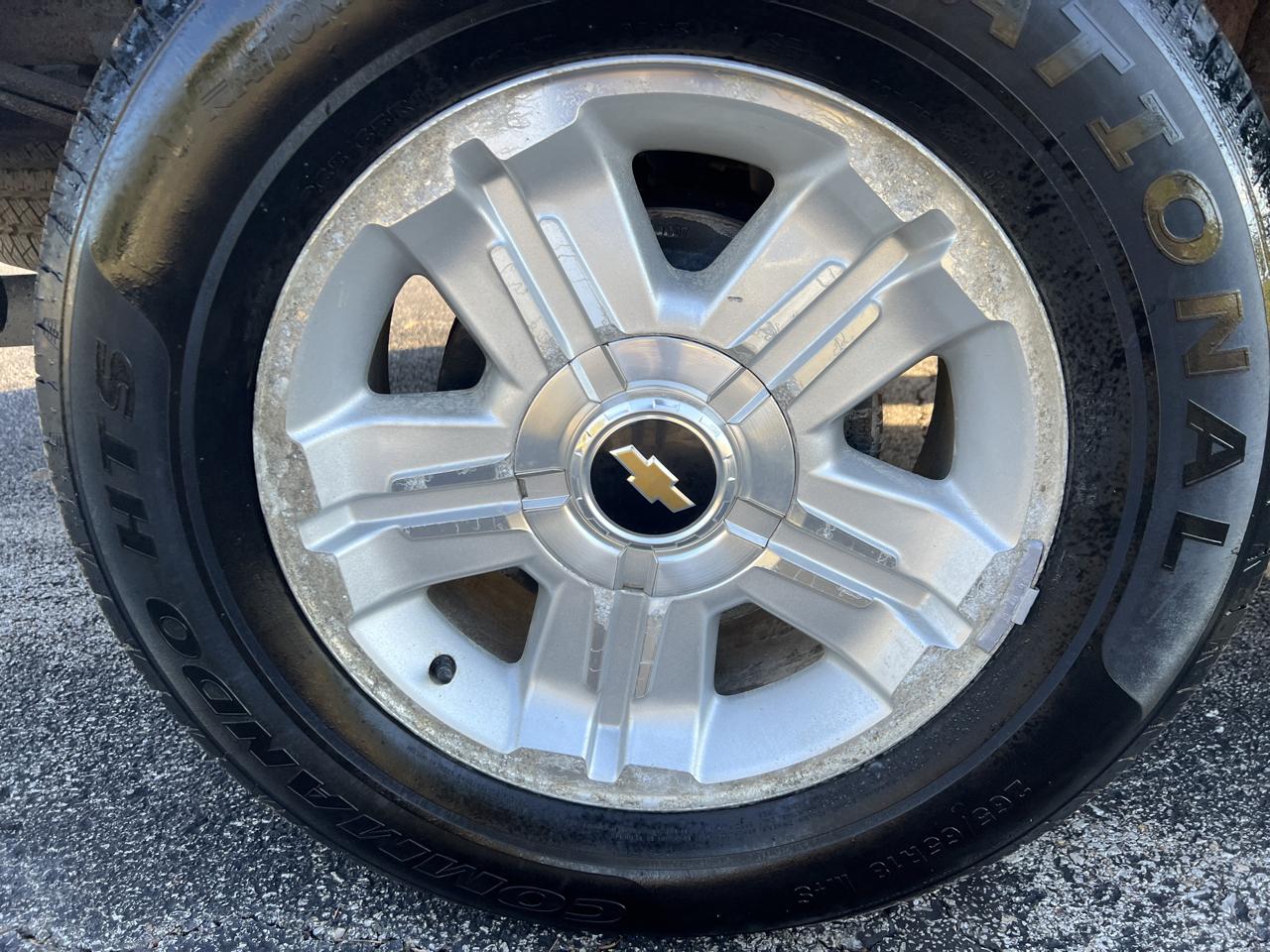Chevrolet Silverado 1500 4WD Crew Cab 143.5" LT 2011