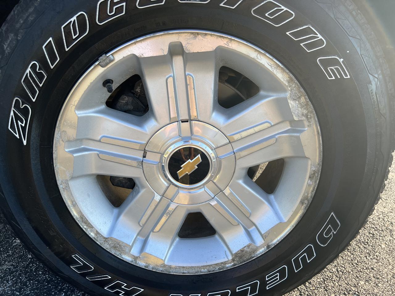 Chevrolet Silverado 1500 4WD Crew Cab 143.5" LT 2011