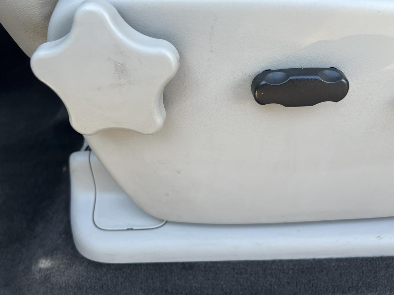 Chevrolet Silverado 1500 4WD Crew Cab 143.5" LT 2011