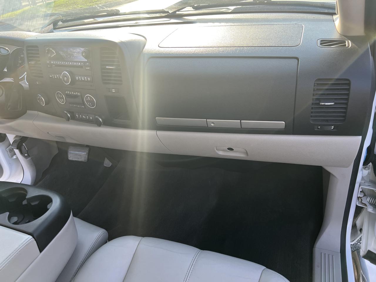 Chevrolet Silverado 1500 4WD Crew Cab 143.5" LT 2011