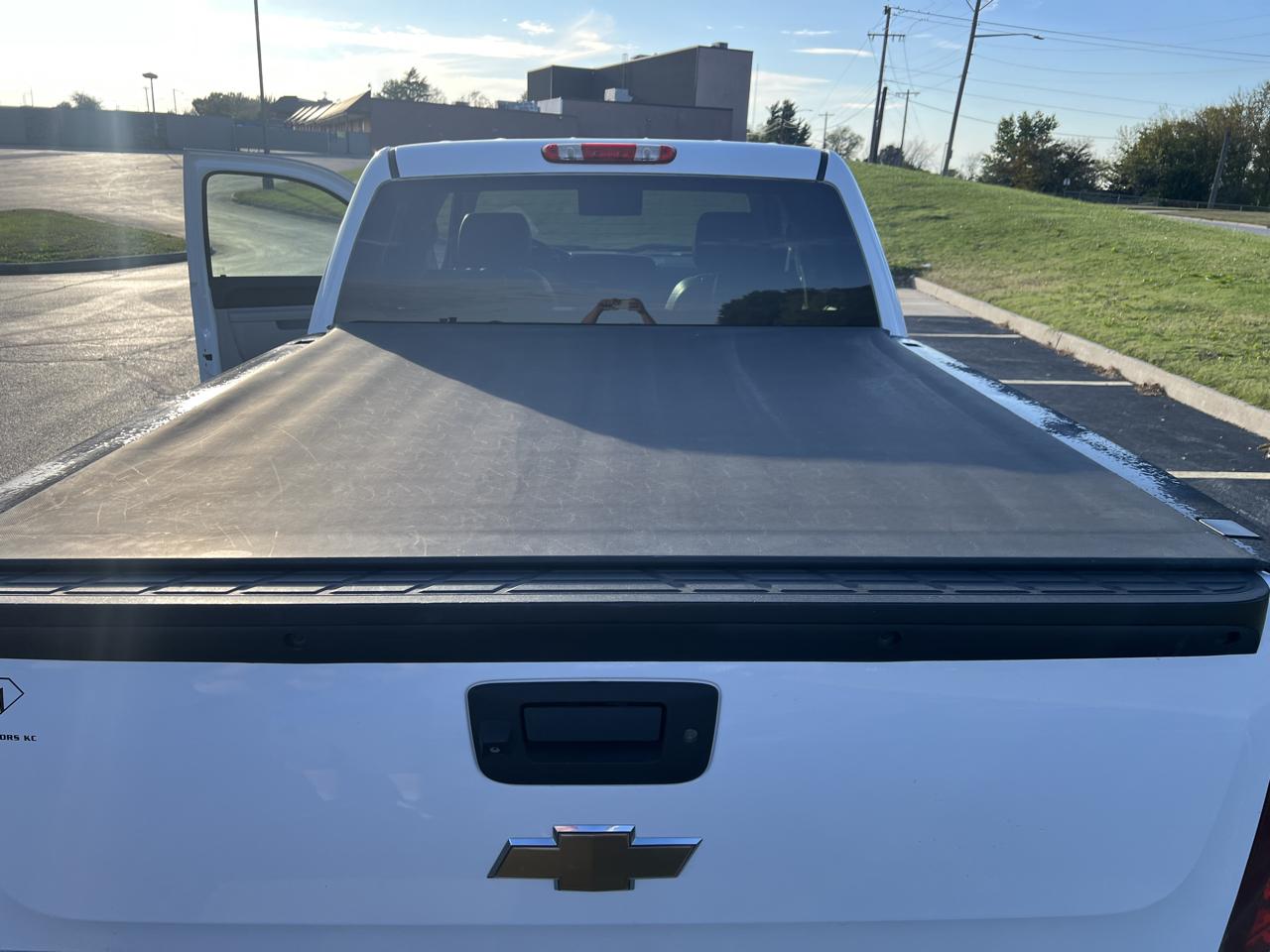 Chevrolet Silverado 1500 4WD Crew Cab 143.5" LT 2011