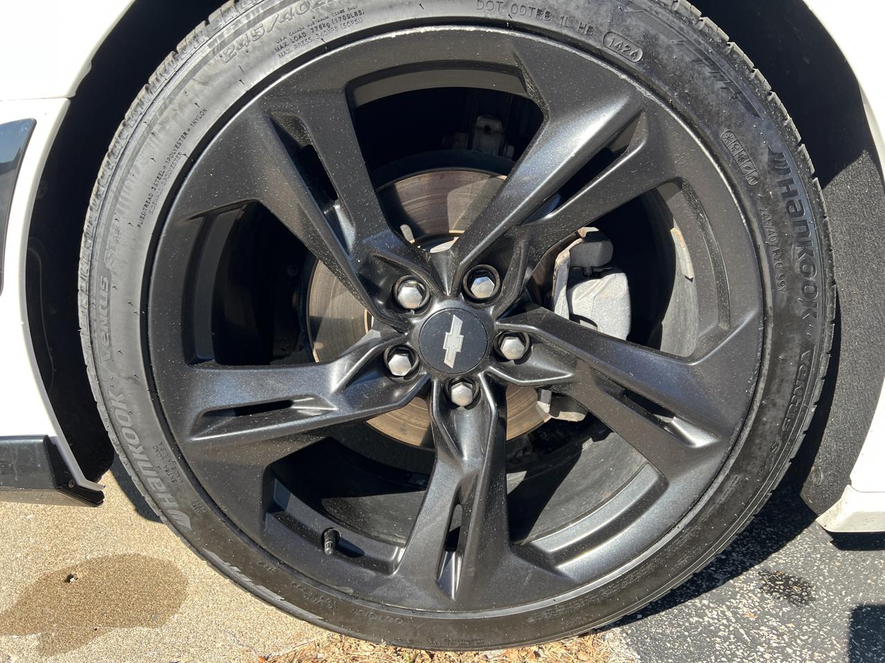Chevrolet Camaro 2dr Coupe RS 2019