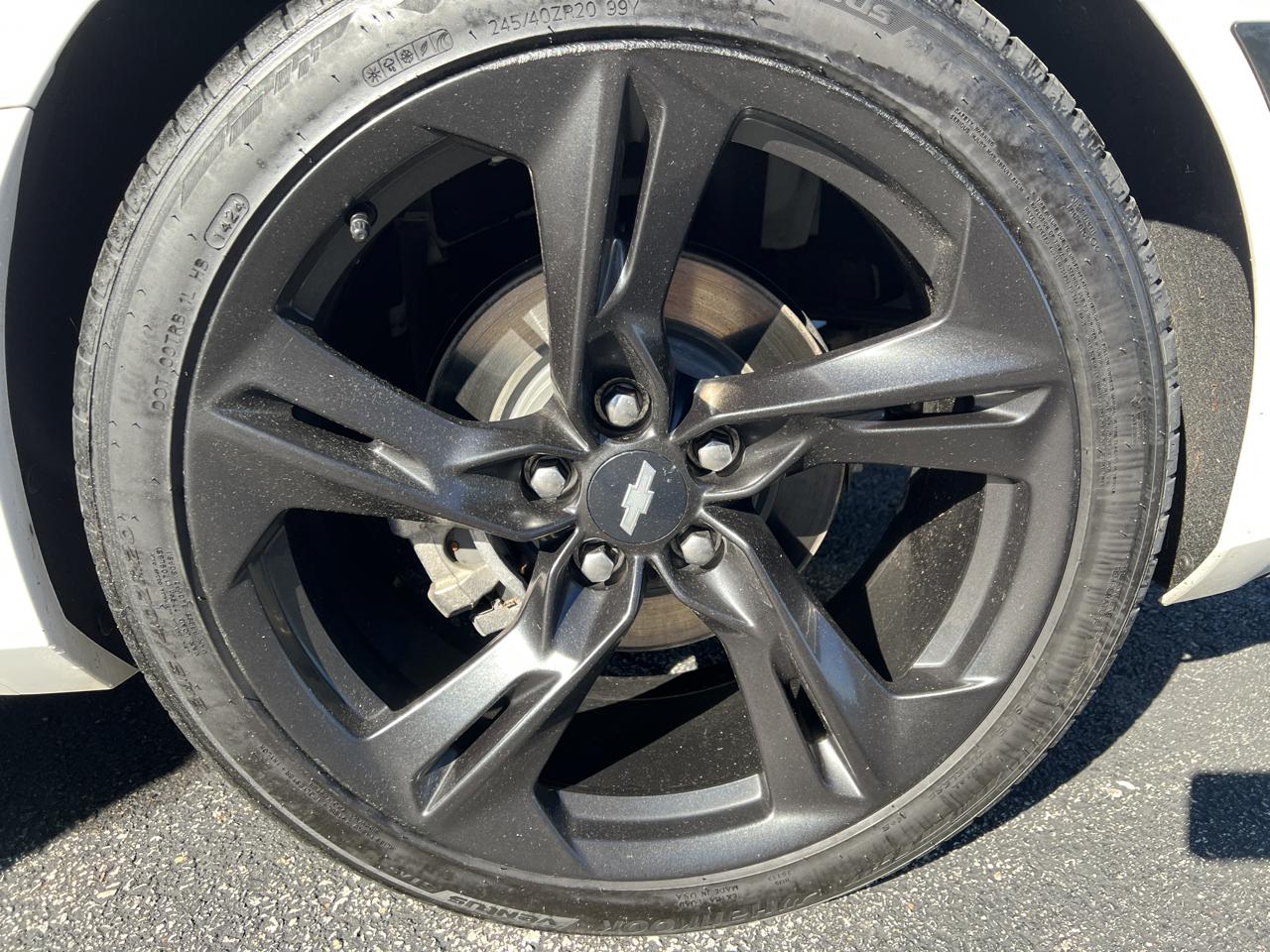 Chevrolet Camaro 2dr Coupe RS 2019