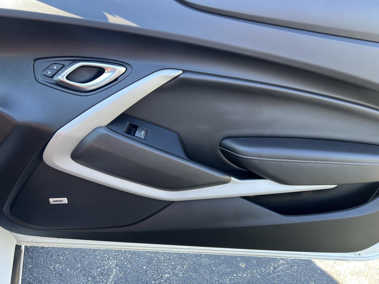 Chevrolet Camaro 2dr Coupe RS 2019