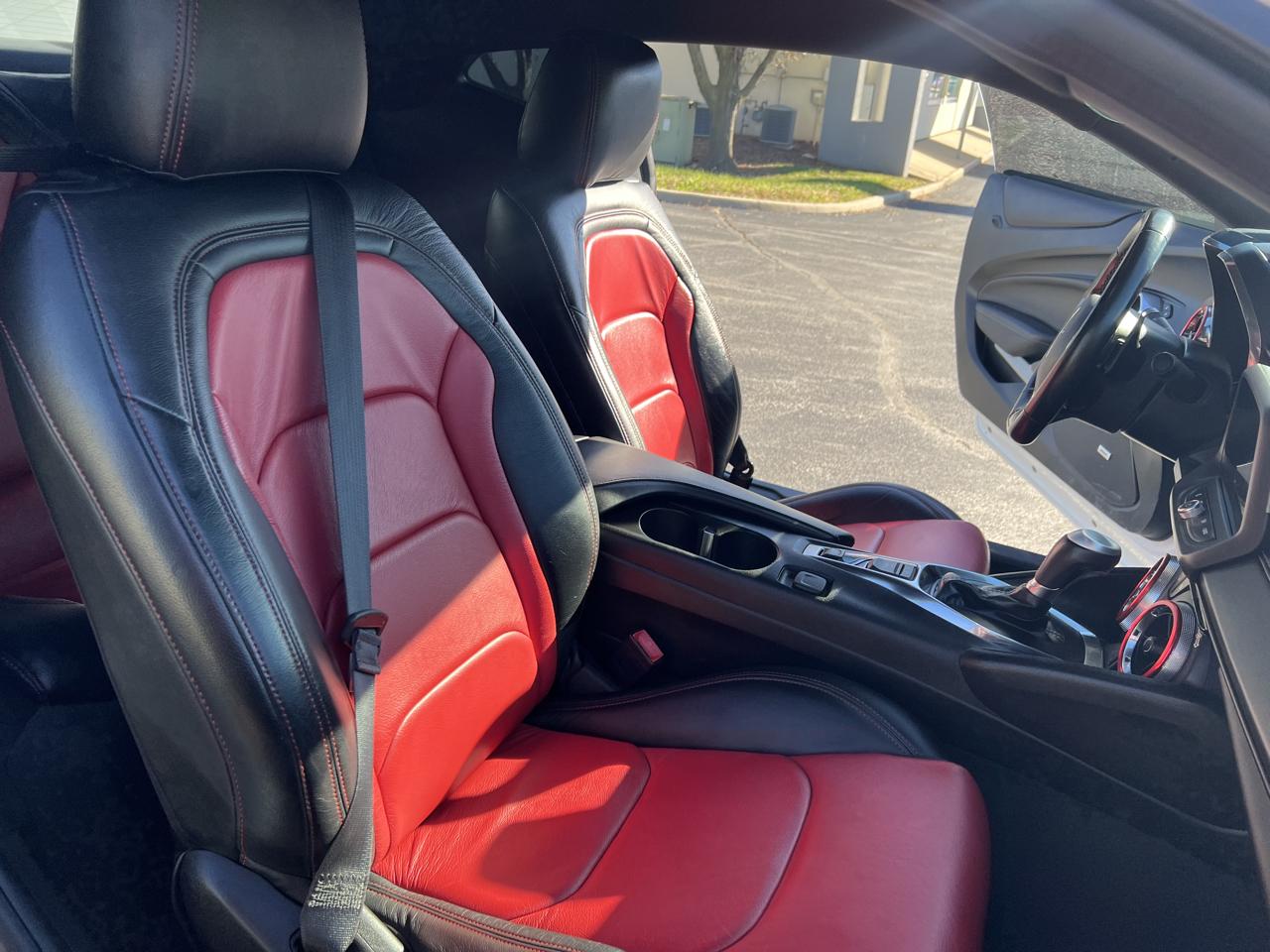 Chevrolet Camaro 2dr Coupe RS 2019