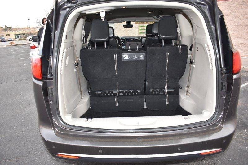 2020 Chrysler Pacifica Touring L - Photo 14
