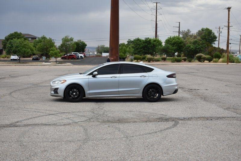 Ford Fusion SE FWD 2020