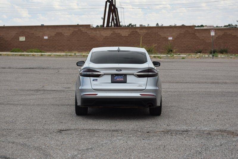 2020 Ford Fusion SE - Photo 7