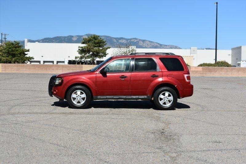 Ford Escape 4WD 4dr XLT 2011
