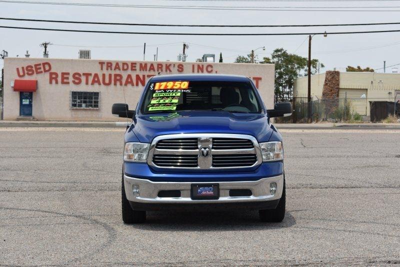RAM 1500 4WD Crew Cab 140.5" SLT 2017