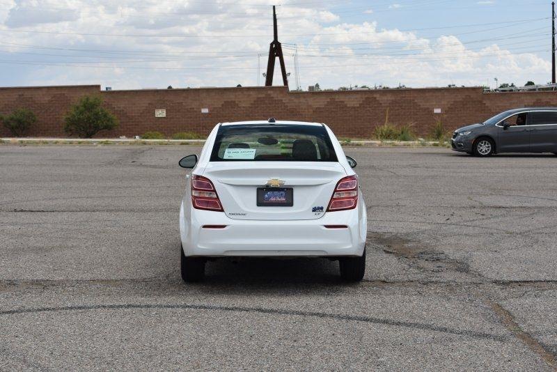 Chevrolet Sonic 4dr Sdn LT 2020