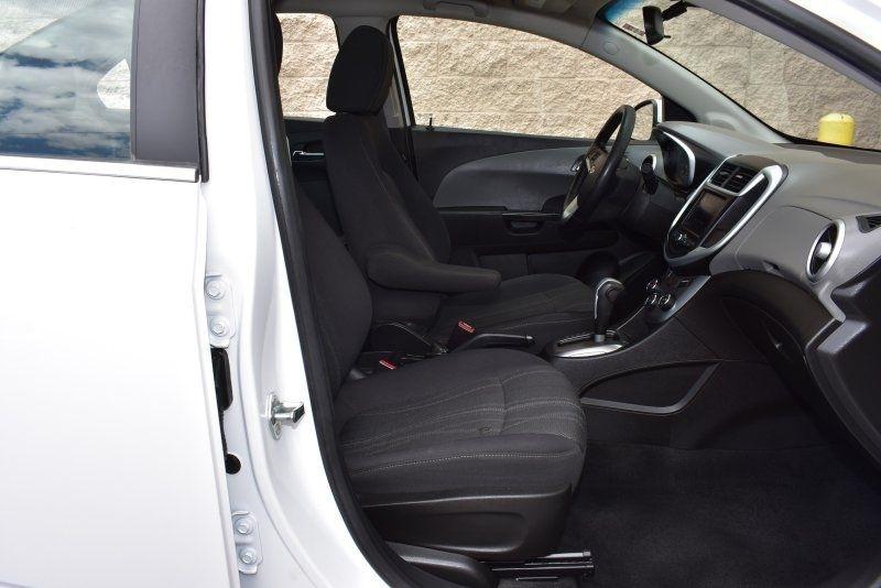 Chevrolet Sonic 4dr Sdn LT 2020