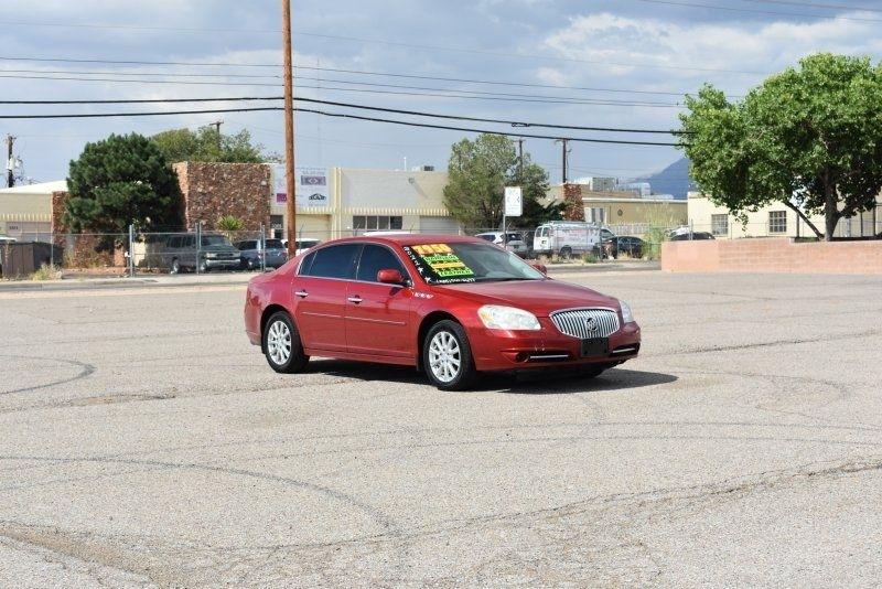Buick Lucerne 4dr Sdn CXL 2011