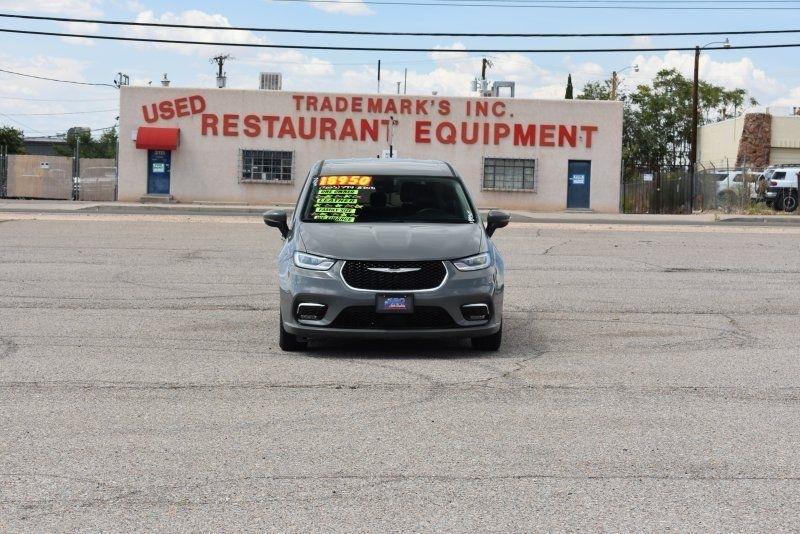 Chrysler Pacifica Touring L FWD 2023
