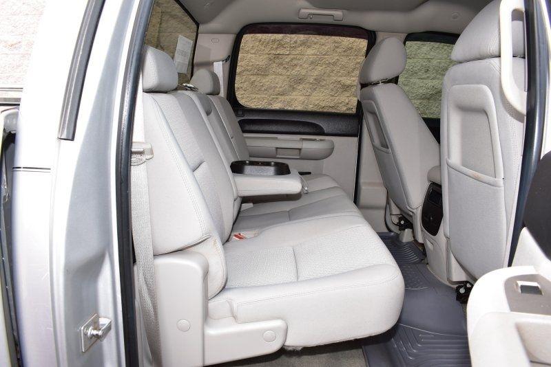 Chevrolet Silverado 2500HD 4WD Crew Cab 153" LT 2010