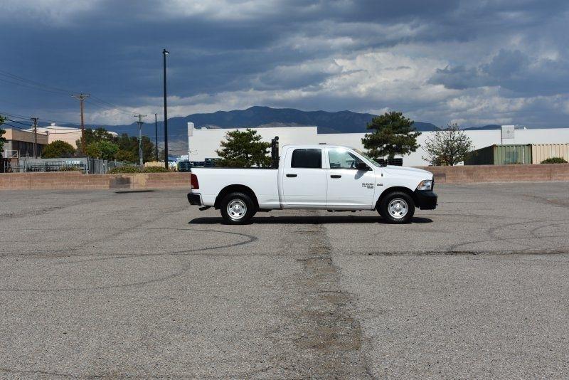 RAM 1500 Classic Tradesman 4x4 Crew Cab 6'4" Box 2019