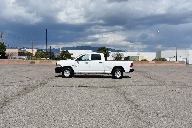 RAM 1500 Classic Tradesman 4x4 Crew Cab 6'4" Box 2019