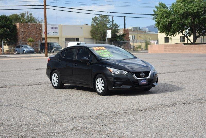 Nissan Versa S CVT 2020