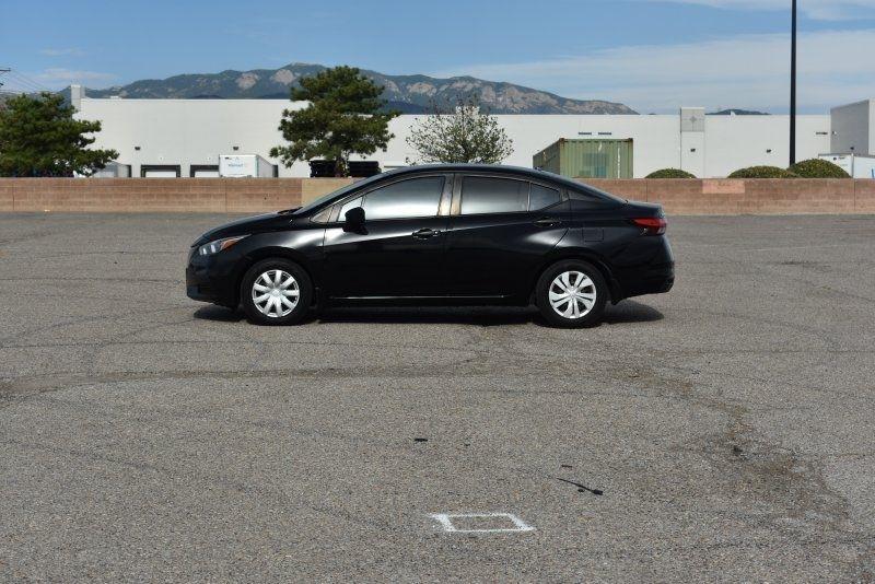 Nissan Versa S CVT 2020