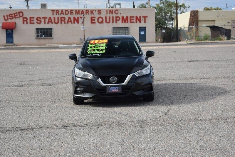 Nissan Versa S CVT 2020