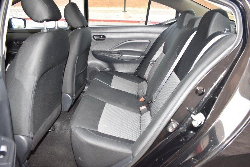 Nissan Versa S CVT 2020