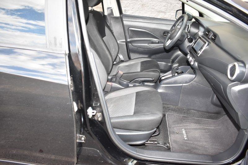 Nissan Versa S CVT 2020