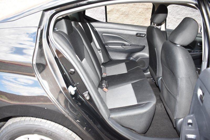 Nissan Versa S CVT 2020