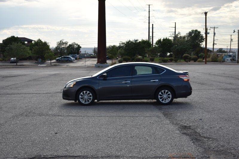 Nissan Sentra 4dr Sdn I4 CVT SV 2015