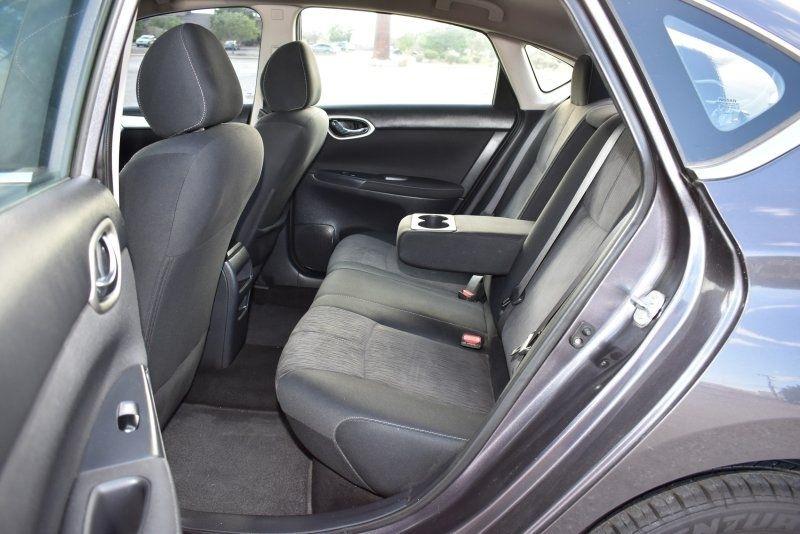 Nissan Sentra 4dr Sdn I4 CVT SV 2015