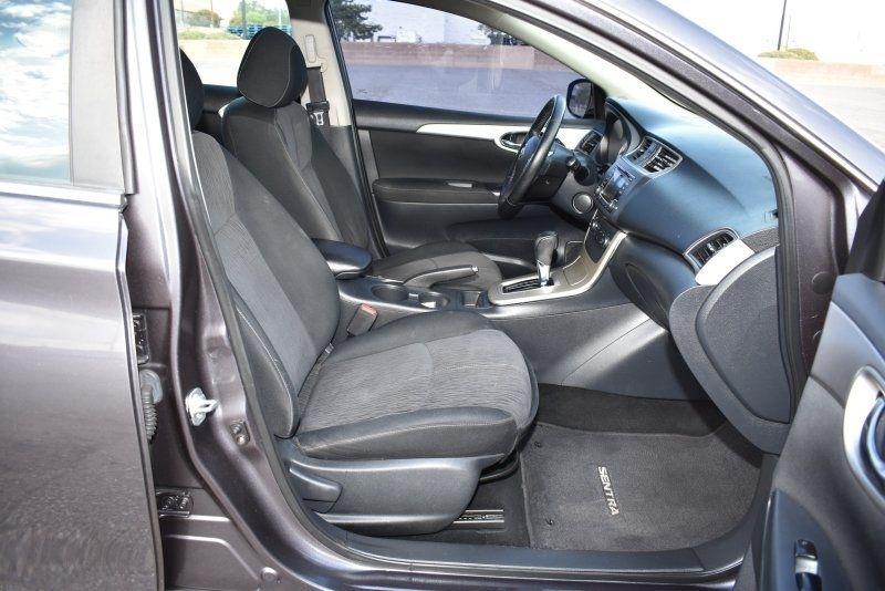 Nissan Sentra 4dr Sdn I4 CVT SV 2015