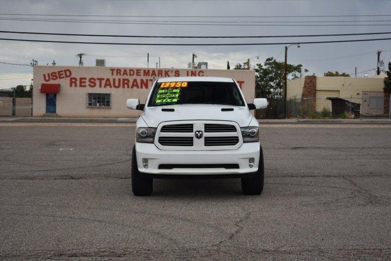RAM 1500 4WD Crew Cab 140.5" Sport 2014