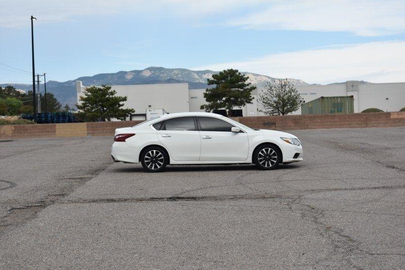 Nissan Altima 2.5 SV Sedan 2018