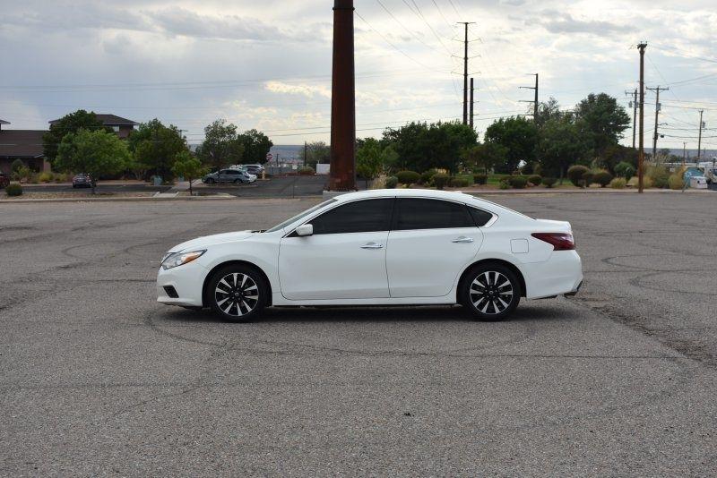 Nissan Altima 2.5 SV Sedan 2018