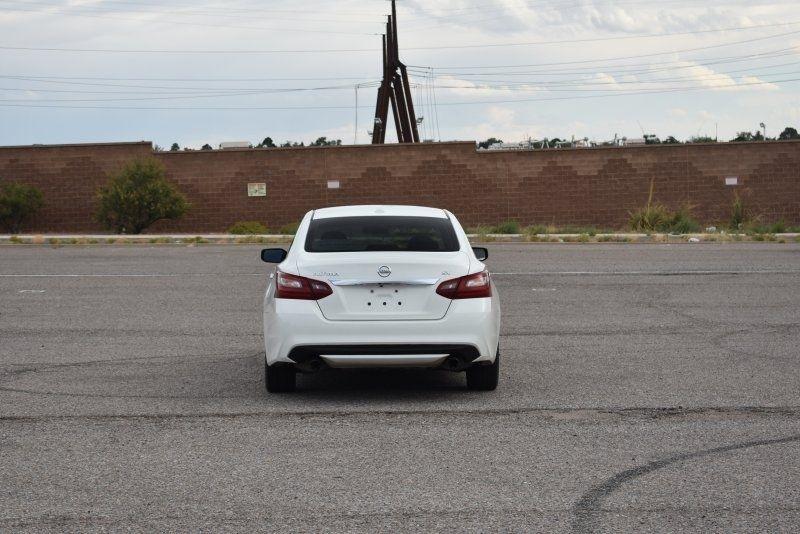 Nissan Altima 2.5 SV Sedan 2018