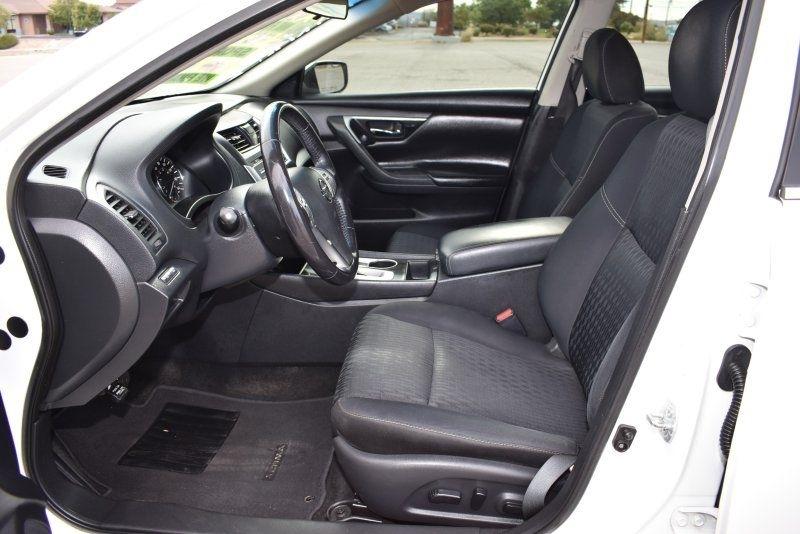 Nissan Altima 2.5 SV Sedan 2018