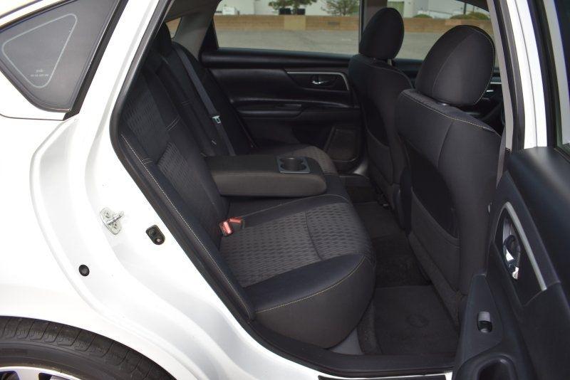 Nissan Altima 2.5 SV Sedan 2018