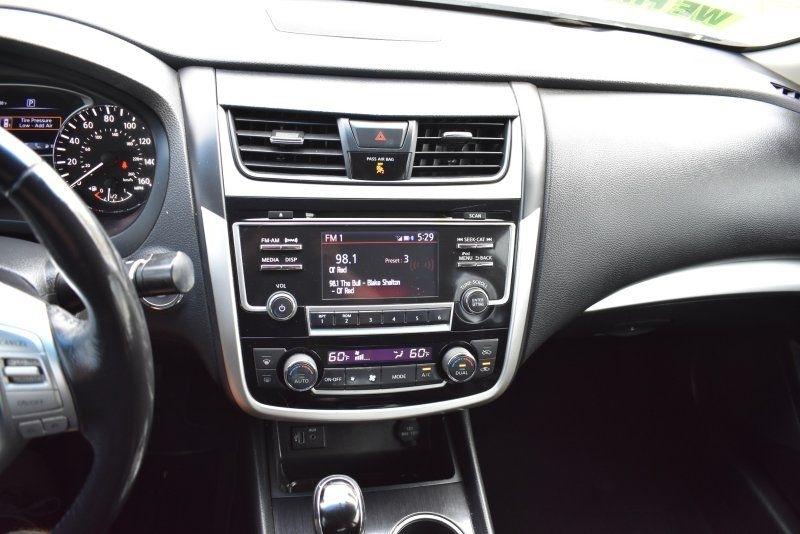 Nissan Altima 2.5 SV Sedan 2018