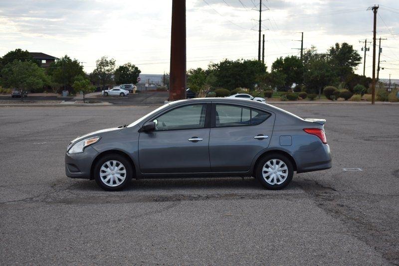 Nissan Versa 4dr Sdn CVT 1.6 S Plus 2016