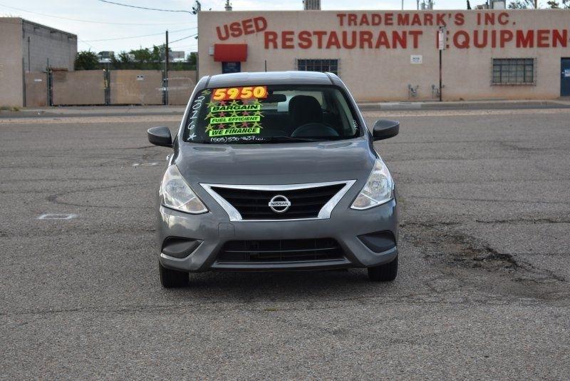 Nissan Versa 4dr Sdn CVT 1.6 S Plus 2016