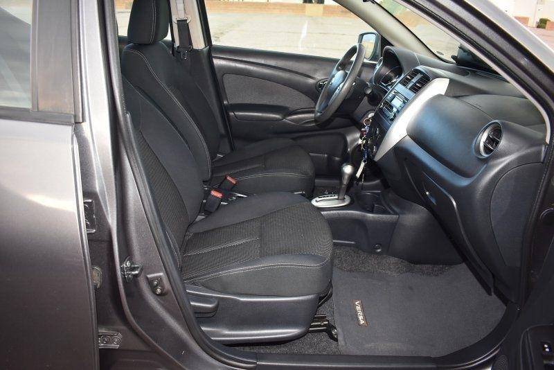 Nissan Versa 4dr Sdn CVT 1.6 S Plus 2016