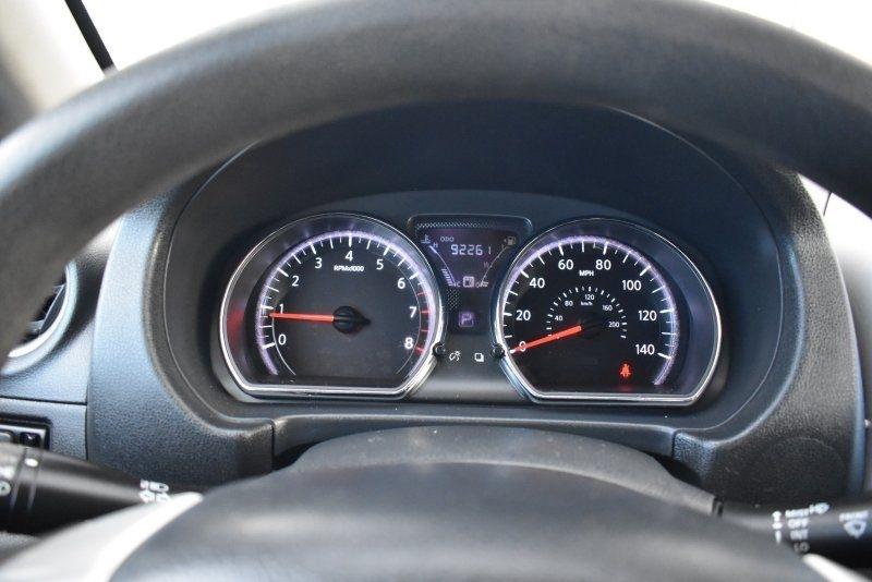 Nissan Versa 4dr Sdn CVT 1.6 S Plus 2016