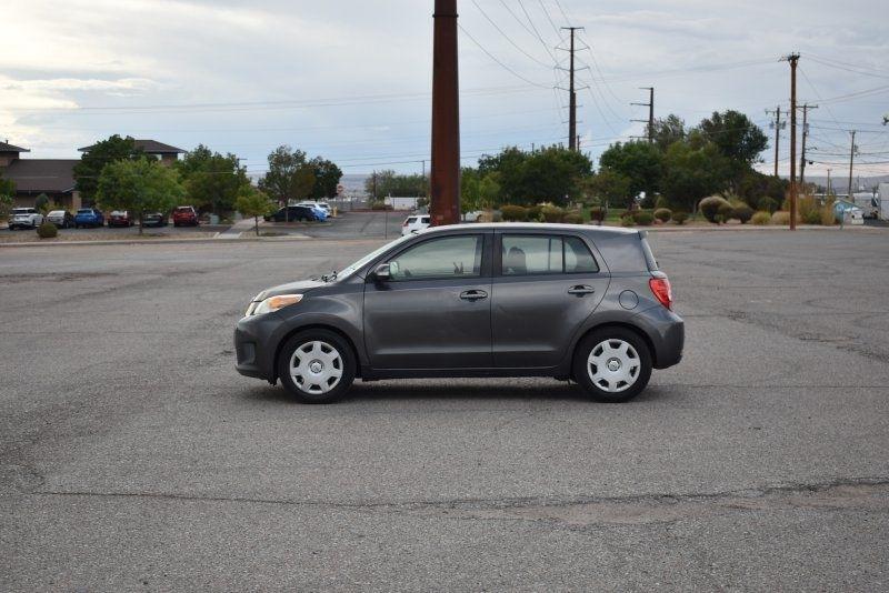 Scion xD 5dr HB Man (Natl) 2010